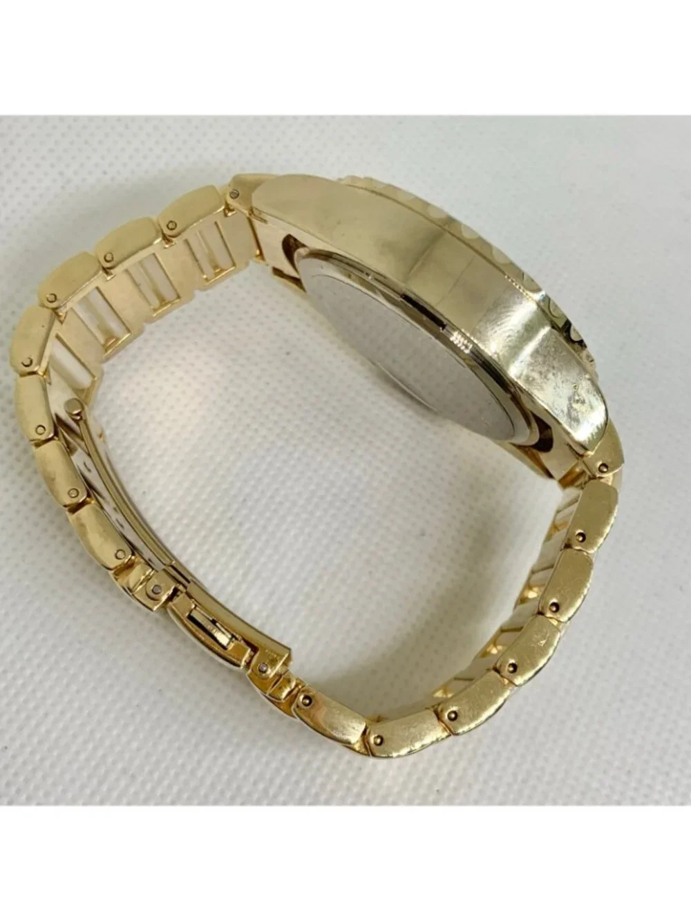 Gold tone women’s quartz analog watch large face 40mm adjustable 6.5” running